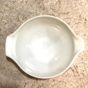 Vintage Pyrex Butterfly Gold Cinderella Mixing Bowl #443  2 1/2 qt